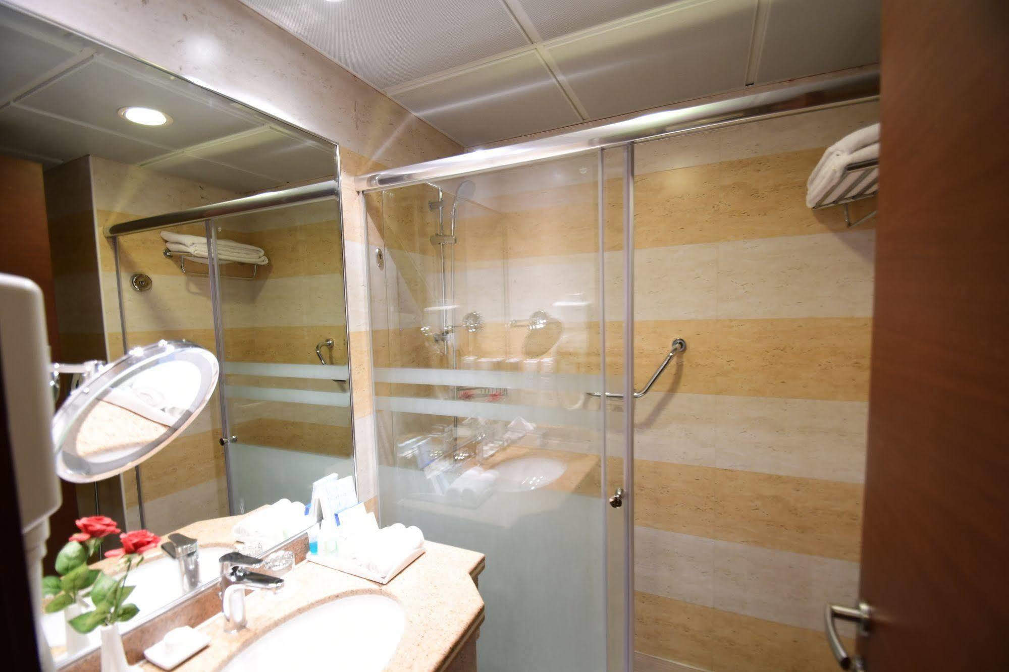 Al Ansar Golden Tulip 4* Medina